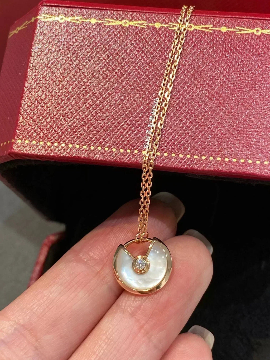 ??MIRA?¡¥AMULETTE ROSE GOLD MOP NECKLACE