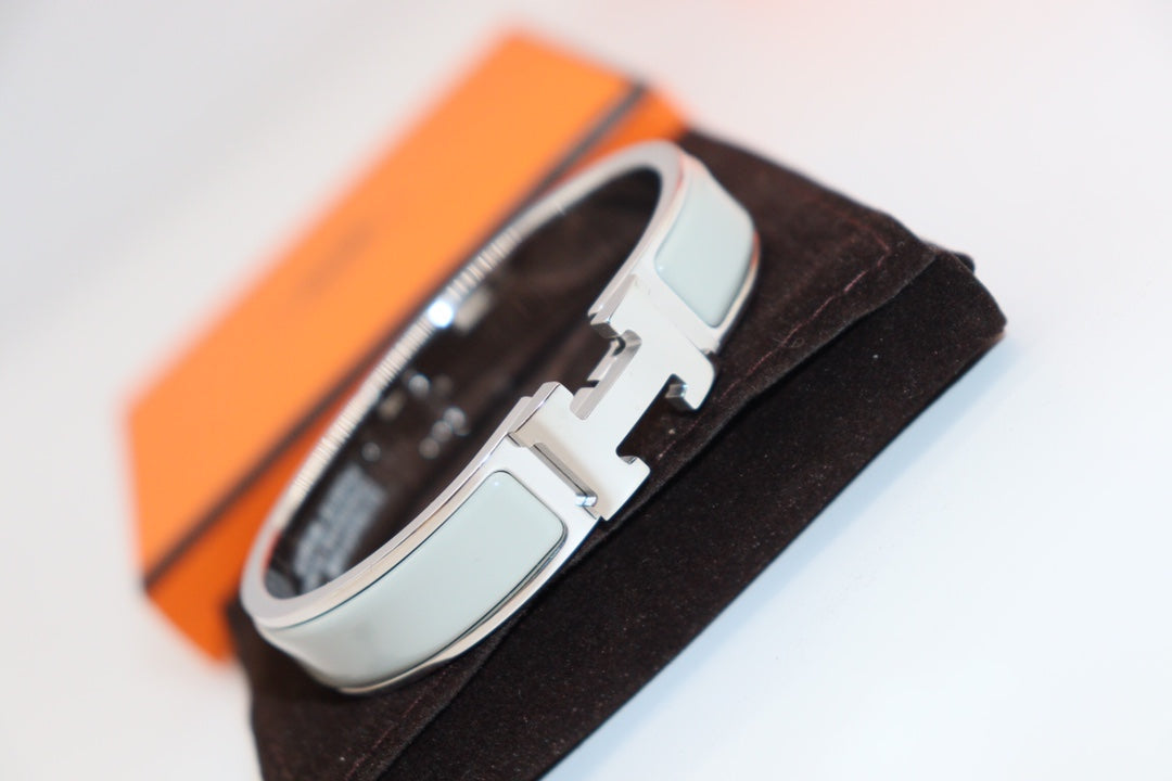 ??MIRA?¡¥H LIGHT BLUE BRACELET