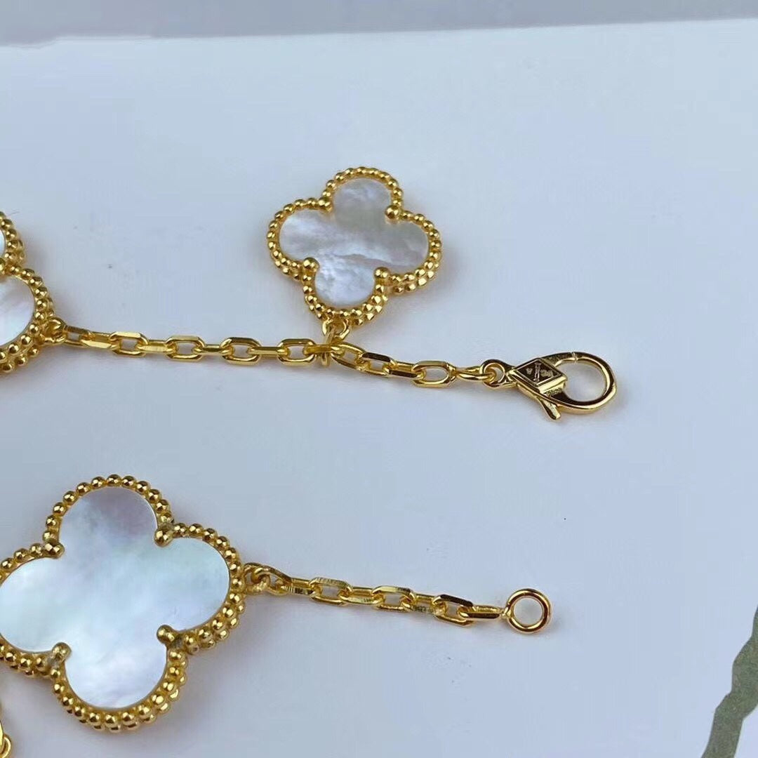 ??MIRA?¡¥MAGIC CLOVER MOP GOLD BRACELET 5 MOTIFS