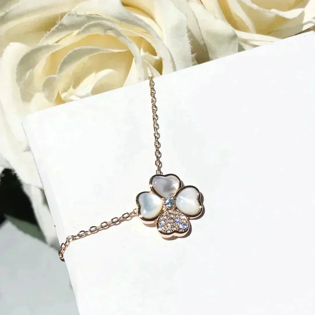 ??MIRA?¡¥CLOVER MOP DIAMOND ROSE GOLD NECKLACE