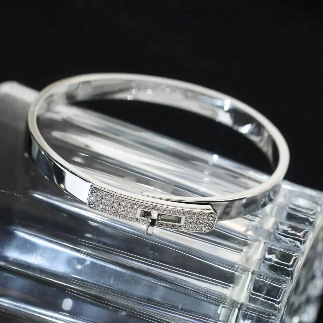 ??MIRA?¡¥KELLY SILVER DIAMOND BRACELET