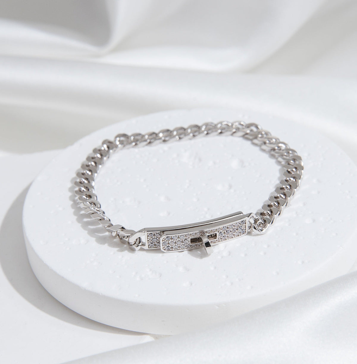 ??MIRA?¡¥KELLY CHAIN SILVER DIAMOND BRACELET