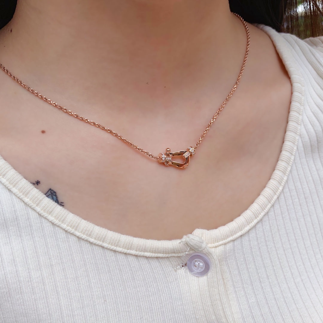 ??MIRA?¡¥FORCE 10 PINK GOLD DIAMOND NECKLACE
