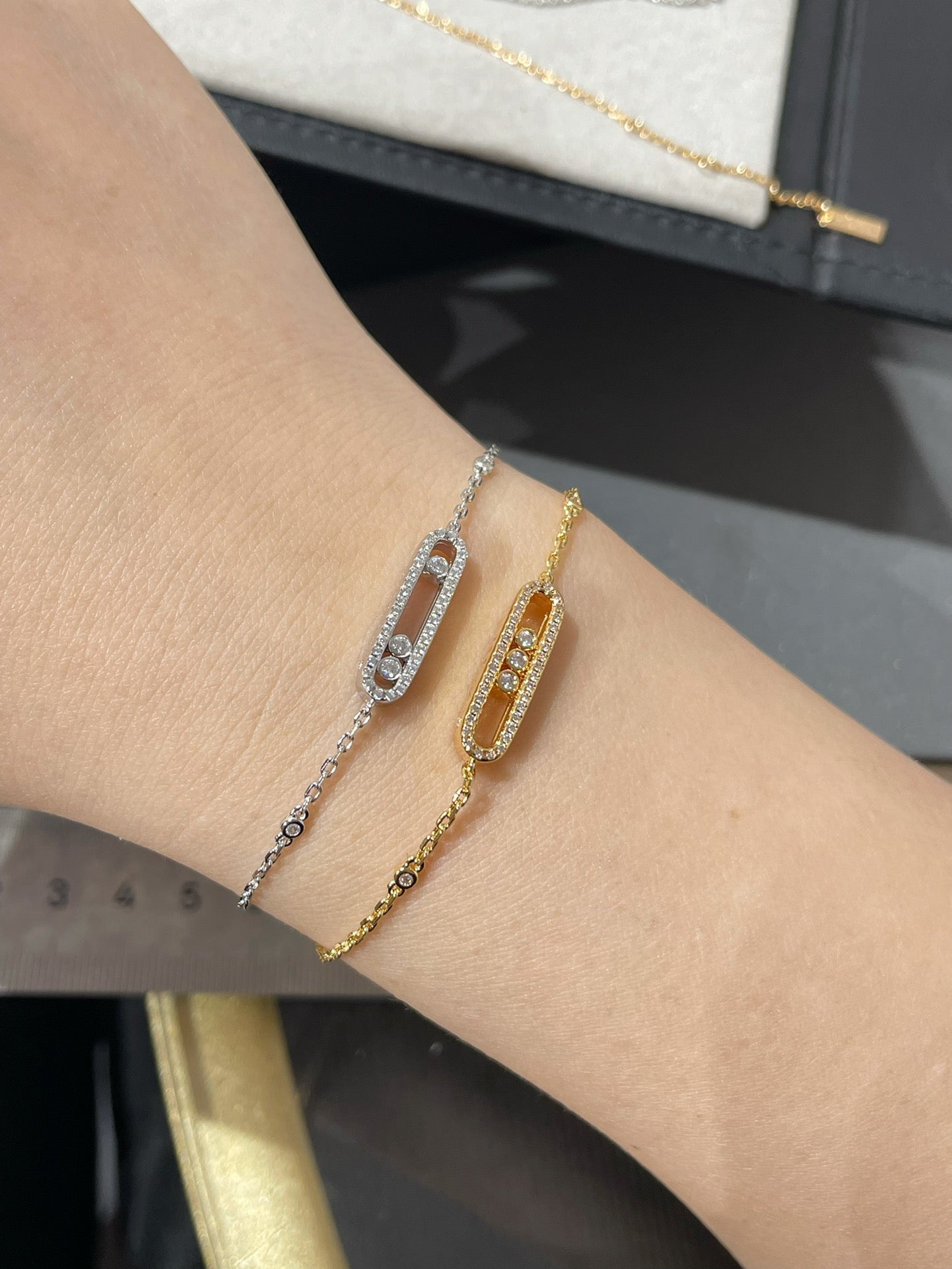 [MIRA] BABY MOVE DIAMOND BRACELET