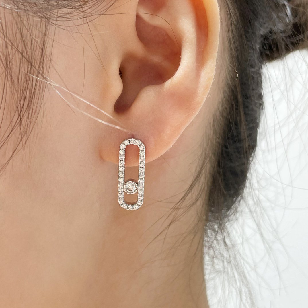 [MIRA] MOVE UNO STUD DIAMOND PAVED EARRINGS