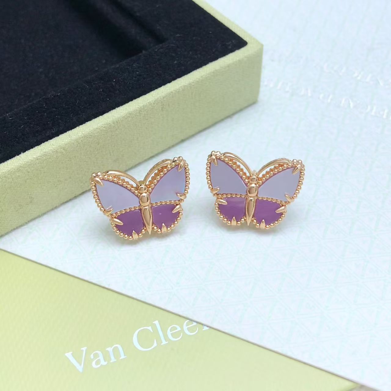 [MIRA] 26 NEW CLOVER LUCKY LIGHT PURPLE SET