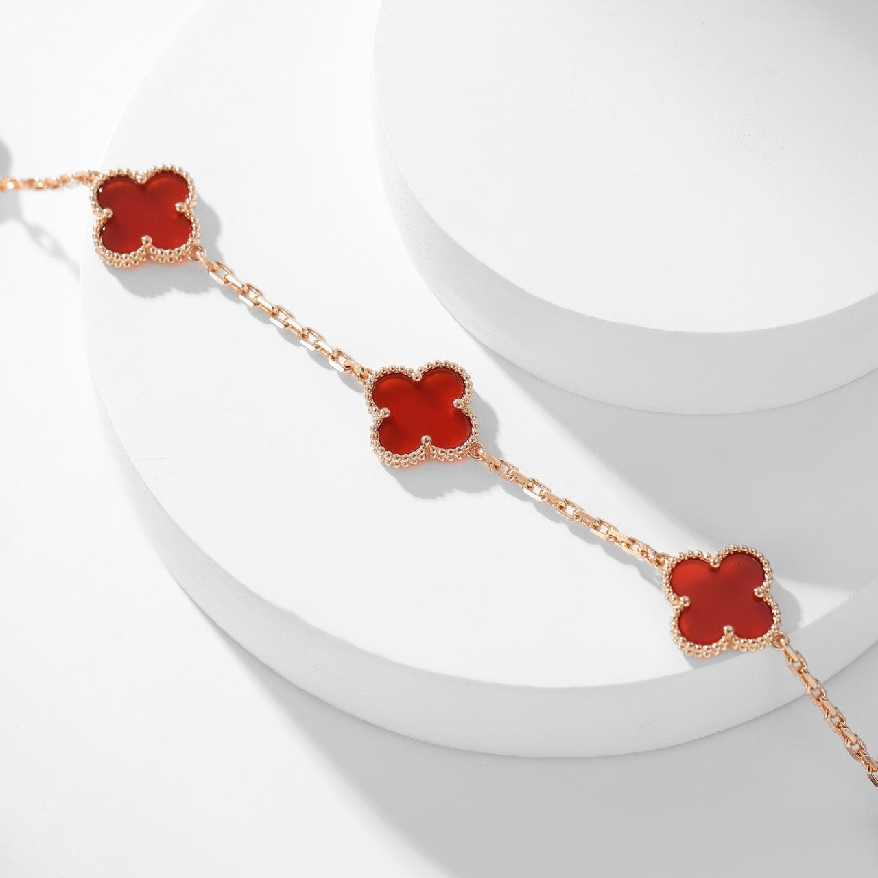 ??MIRA?¡¥CLOVER 10 MOTIFS CARNELIAN NECKLACE
