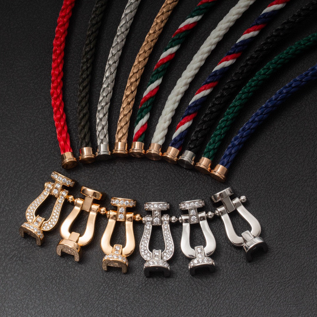 ??MIRA?¡¥FORCE LARGE HORSESHOE NO DIAMOND BRACELET SILVER
