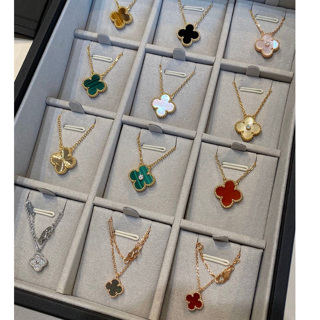 ??MIRA?¡¥CLOVER 15MM DIAMOND SINGLE FLOWER NECKLACE