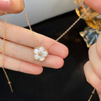 ??MIRA?¡¥LUCKY  WHITE MOP  PLUM BLOSSOM NECKLACE