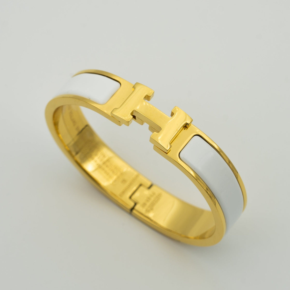 ??MIRA?¡¥H WHITE BRACELET