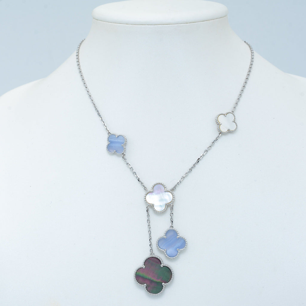 ??MIRA?¡¥CLOVER MOP CHALCEDONY NECKLACE SILVER 6 MOTIF