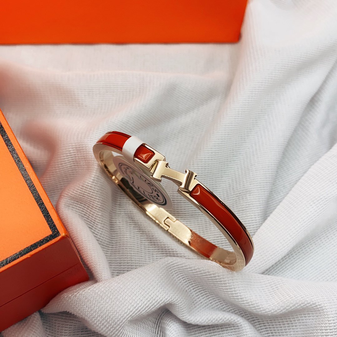 ??MIRA?¡¥CLASSIC HM CLIC RED 8MM ENAMEL BRACELET