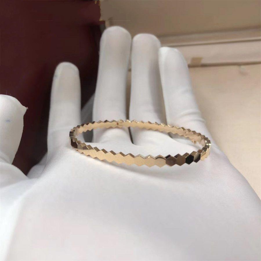 ??MIRA?¡¥BEE LOVE GOLD BRACELET