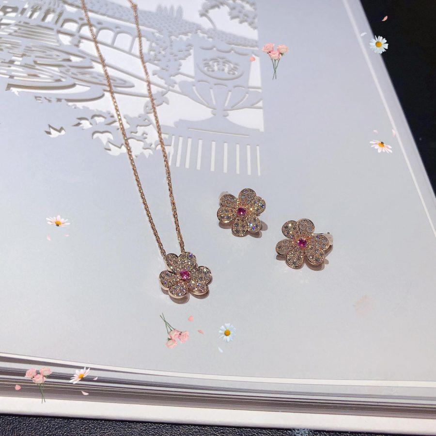 ??MIRA?¡¥FRIVOLE PINK GOLD FLOWER DIAMOND EARRINGS