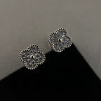 ??MIRA?¡¥CLOVER MINI DIAMOND STUD EARRINGS